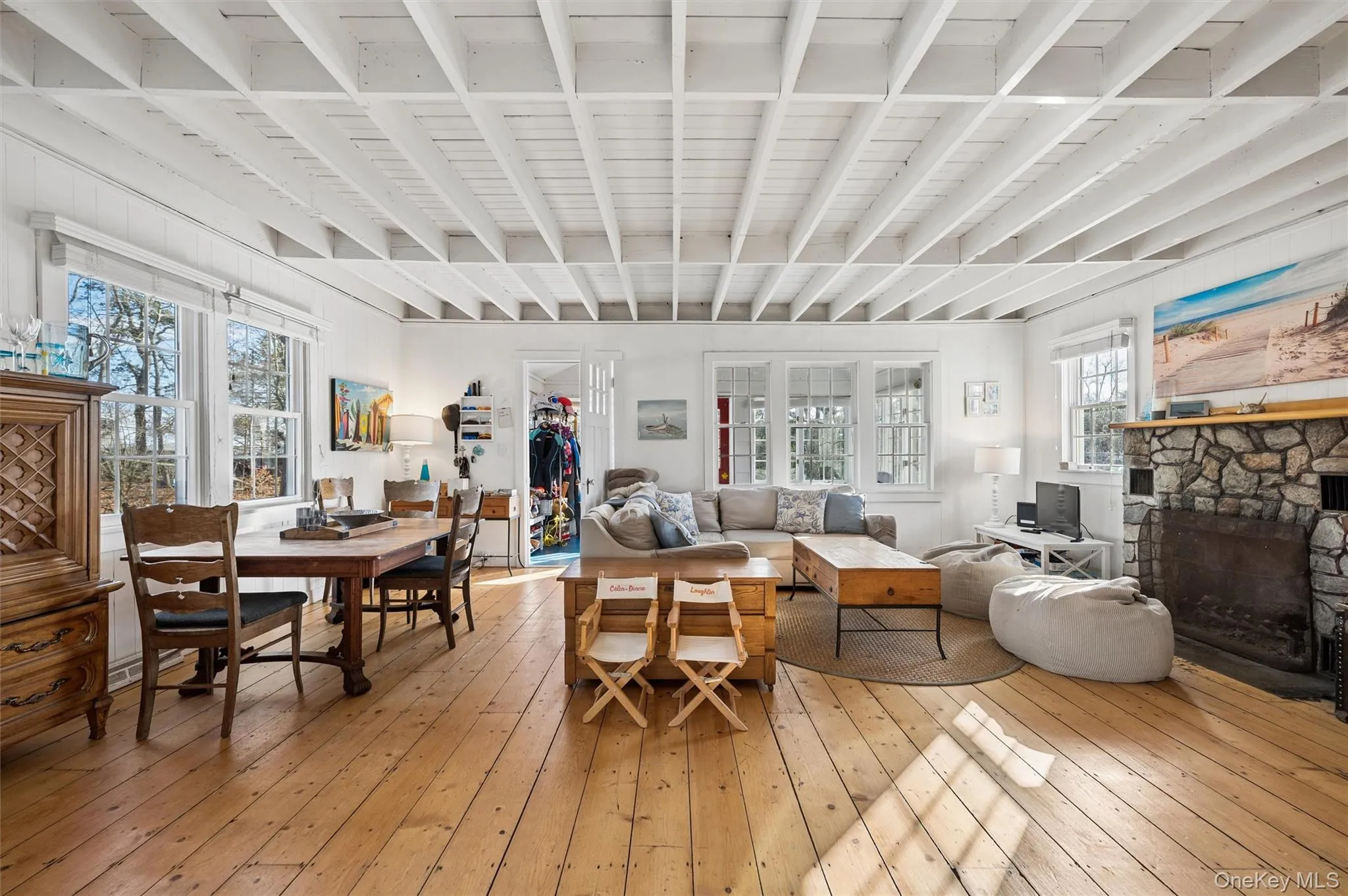 6 Private Row, Southampton, NY, 3 Bedrooms Bedrooms, 9 Rooms Rooms,2 BathroomsBathrooms,Residential Lease,For Rent,Private Row,0,978365 6 Private Row, Southampton, NY, 3 Bedrooms Bedrooms, 9 Rooms Rooms,2 BathroomsBathrooms,Residential Lease,For Rent,Private Row,0,978365