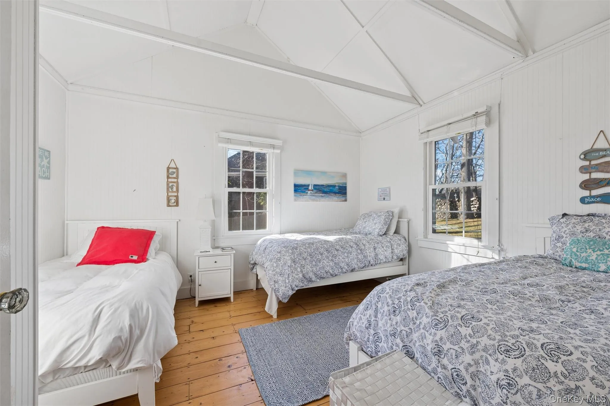 6 Private Row, Southampton, NY, 3 Bedrooms Bedrooms, 9 Rooms Rooms,2 BathroomsBathrooms,Residential Lease,For Rent,Private Row,0,978365 6 Private Row, Southampton, NY, 3 Bedrooms Bedrooms, 9 Rooms Rooms,2 BathroomsBathrooms,Residential Lease,For Rent,Private Row,0,978365