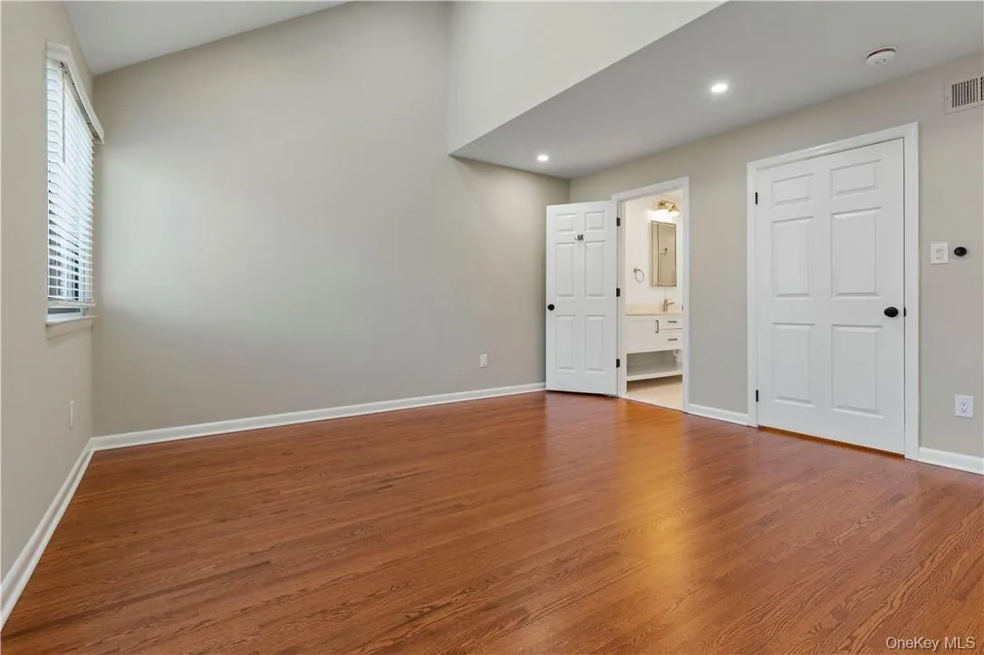 50 Pondview Road, Rye City, NY, 3 Bedrooms Bedrooms, 7 Rooms Rooms,3 BathroomsBathrooms,Residential Lease,For Rent,Pondview,0,978366 50 Pondview Road, Rye City, NY, 3 Bedrooms Bedrooms, 7 Rooms Rooms,3 BathroomsBathrooms,Residential Lease,For Rent,Pondview,0,978366