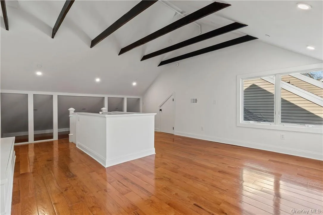 50 Pondview Road, Rye City, NY, 3 Bedrooms Bedrooms, 7 Rooms Rooms,3 BathroomsBathrooms,Residential Lease,For Rent,Pondview,0,978366 50 Pondview Road, Rye City, NY, 3 Bedrooms Bedrooms, 7 Rooms Rooms,3 BathroomsBathrooms,Residential Lease,For Rent,Pondview,0,978366