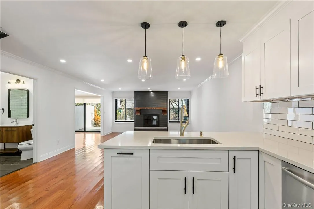 50 Pondview Road, Rye City, NY, 3 Bedrooms Bedrooms, 7 Rooms Rooms,3 BathroomsBathrooms,Residential Lease,For Rent,Pondview,0,978366 50 Pondview Road, Rye City, NY, 3 Bedrooms Bedrooms, 7 Rooms Rooms,3 BathroomsBathrooms,Residential Lease,For Rent,Pondview,0,978366