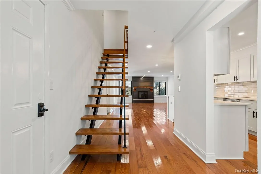 50 Pondview Road, Rye City, NY, 3 Bedrooms Bedrooms, 7 Rooms Rooms,3 BathroomsBathrooms,Residential Lease,For Rent,Pondview,0,978366 50 Pondview Road, Rye City, NY, 3 Bedrooms Bedrooms, 7 Rooms Rooms,3 BathroomsBathrooms,Residential Lease,For Rent,Pondview,0,978366