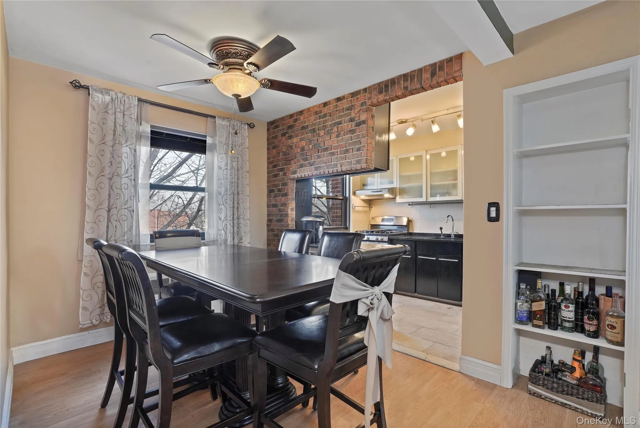 80-01 156th Avenue, New York, NY, 2 Bedrooms Bedrooms, 5 Rooms Rooms,1 BathroomBathrooms,Residential,For Rent,156th,0,978367 80-01 156th Avenue, New York, NY, 2 Bedrooms Bedrooms, 5 Rooms Rooms,1 BathroomBathrooms,Residential,For Rent,156th,0,978367