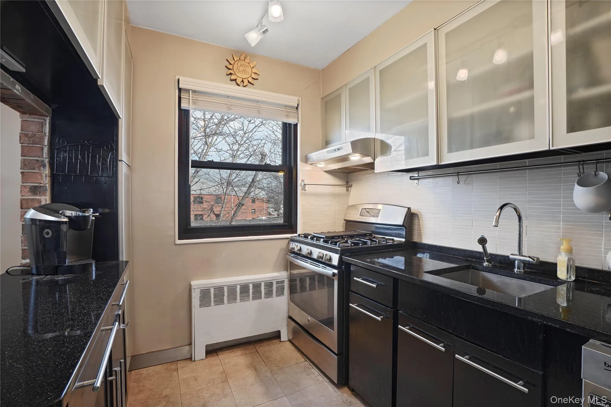 80-01 156th Avenue, New York, NY, 2 Bedrooms Bedrooms, 5 Rooms Rooms,1 BathroomBathrooms,Residential,For Rent,156th,0,978367 80-01 156th Avenue, New York, NY, 2 Bedrooms Bedrooms, 5 Rooms Rooms,1 BathroomBathrooms,Residential,For Rent,156th,0,978367