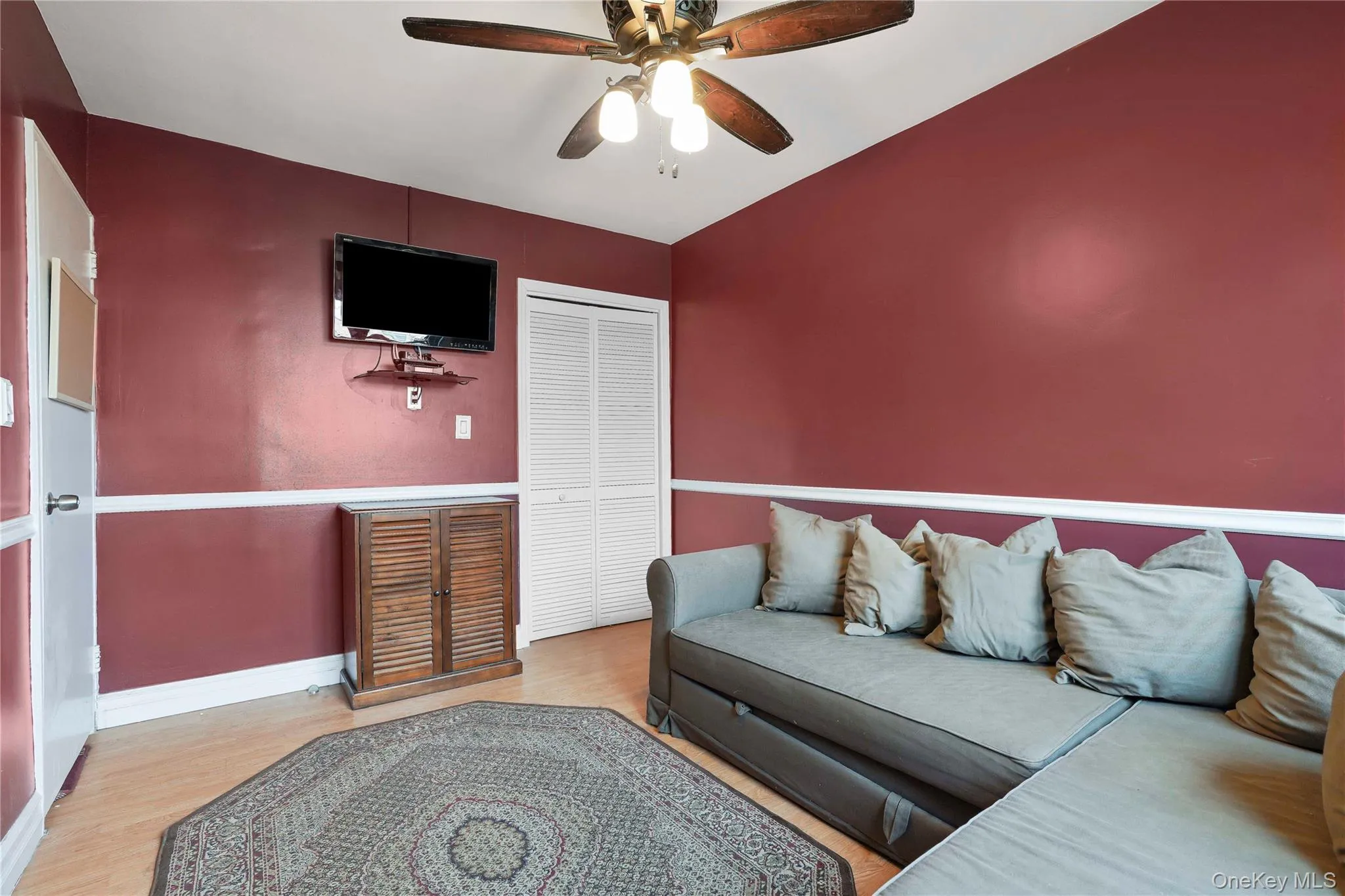80-01 156th Avenue, New York, NY, 2 Bedrooms Bedrooms, 5 Rooms Rooms,1 BathroomBathrooms,Residential,For Rent,156th,0,978367 80-01 156th Avenue, New York, NY, 2 Bedrooms Bedrooms, 5 Rooms Rooms,1 BathroomBathrooms,Residential,For Rent,156th,0,978367