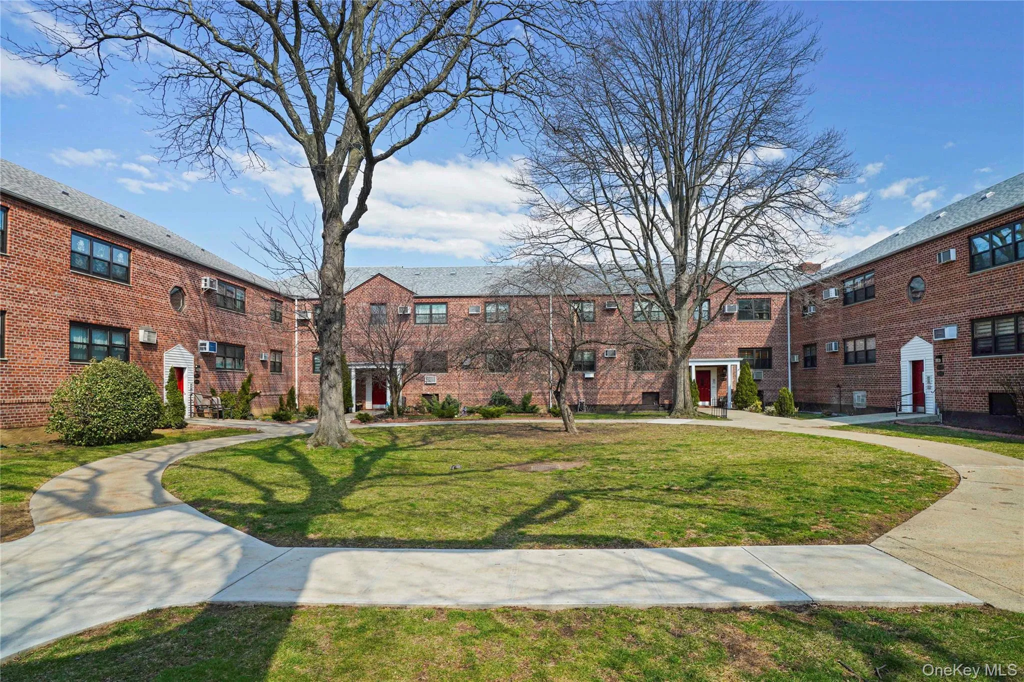 80-01 156th Avenue, New York, NY, 2 Bedrooms Bedrooms, 5 Rooms Rooms,1 BathroomBathrooms,Residential,For Rent,156th,0,978367 80-01 156th Avenue, New York, NY, 2 Bedrooms Bedrooms, 5 Rooms Rooms,1 BathroomBathrooms,Residential,For Rent,156th,0,978367