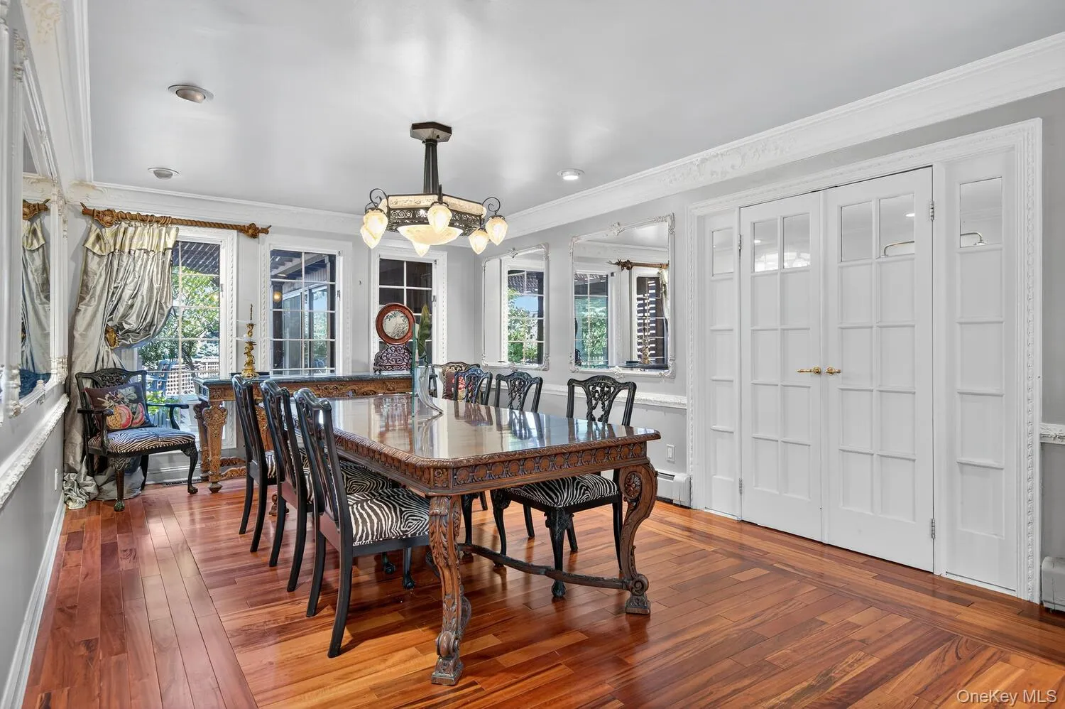 9 Applegreen Drive, North Hempstead, NY, 5 Bedrooms Bedrooms, 20 Rooms Rooms,7 BathroomsBathrooms,Residential,For Rent,Applegreen,0,KEY978369 9 Applegreen Drive, North Hempstead, NY, 5 Bedrooms Bedrooms, 20 Rooms Rooms,7 BathroomsBathrooms,Residential,For Rent,Applegreen,0,KEY978369