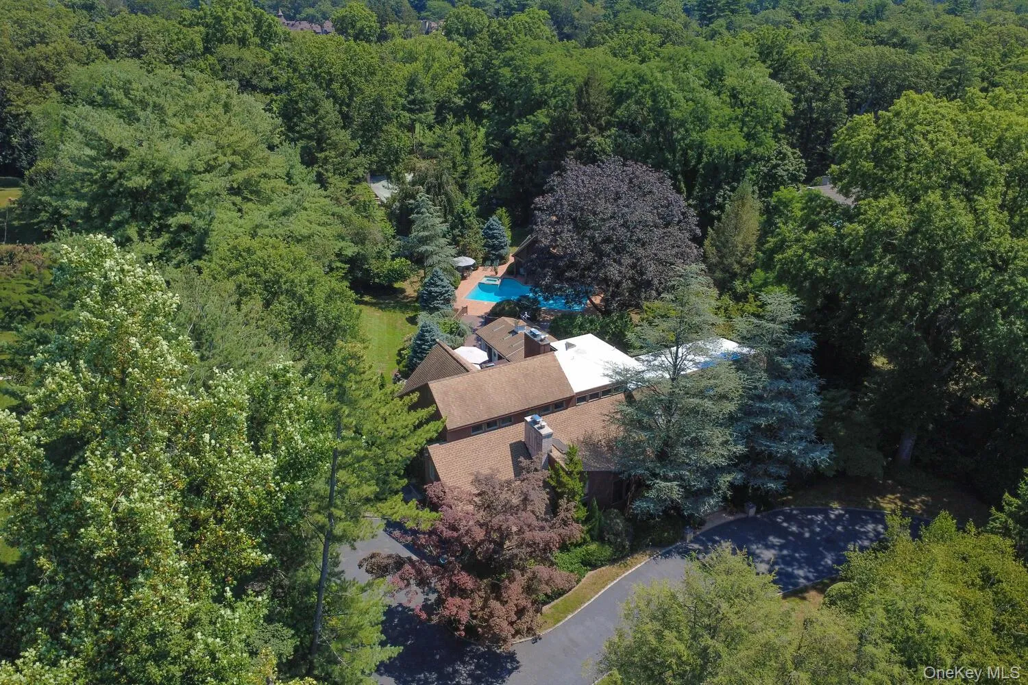 9 Applegreen Drive, North Hempstead, NY, 5 Bedrooms Bedrooms, 20 Rooms Rooms,7 BathroomsBathrooms,Residential,For Rent,Applegreen,0,KEY978369 9 Applegreen Drive, North Hempstead, NY, 5 Bedrooms Bedrooms, 20 Rooms Rooms,7 BathroomsBathrooms,Residential,For Rent,Applegreen,0,KEY978369