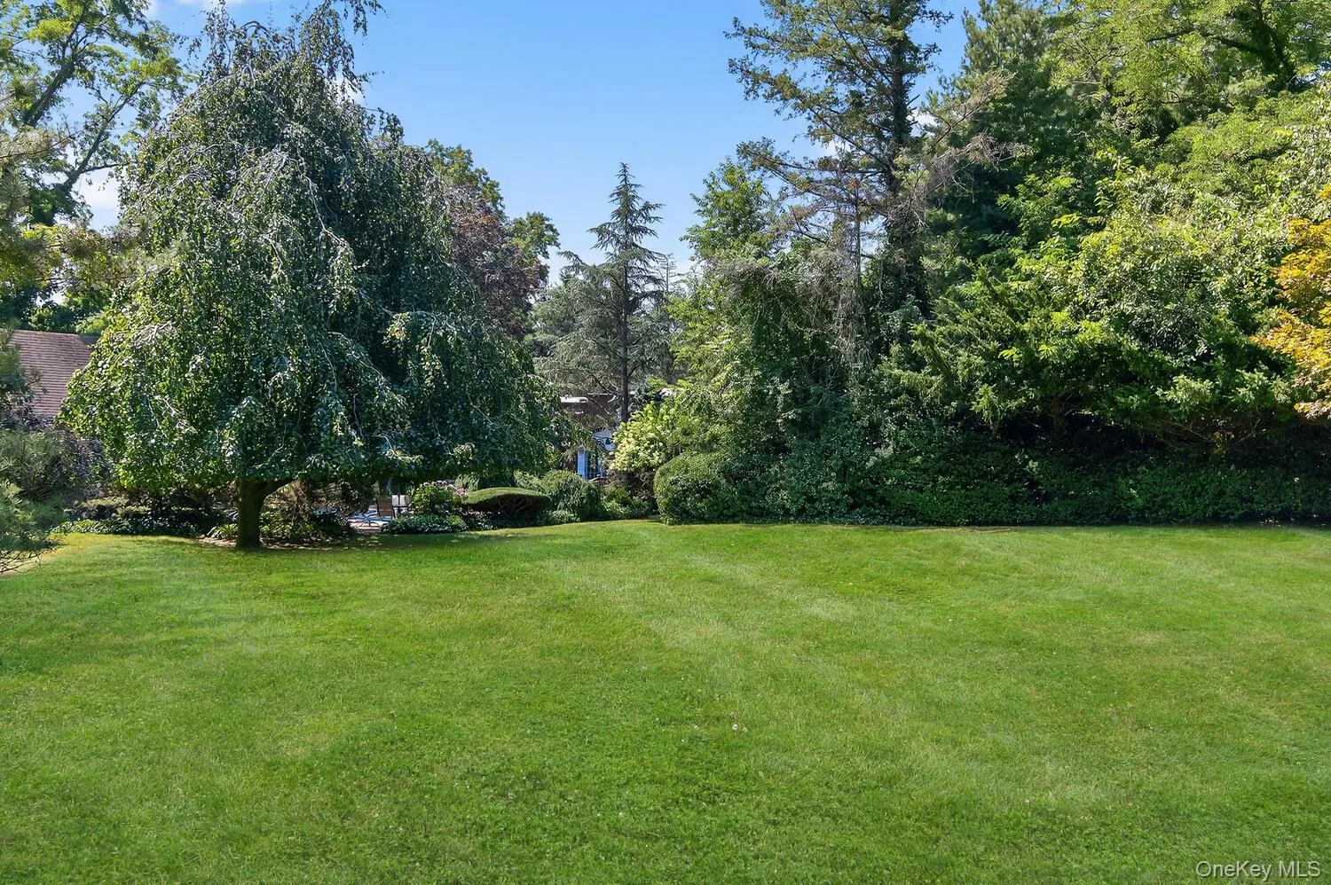 9 Applegreen Drive, North Hempstead, NY, 5 Bedrooms Bedrooms, 20 Rooms Rooms,7 BathroomsBathrooms,Residential,For Rent,Applegreen,0,KEY978369 9 Applegreen Drive, North Hempstead, NY, 5 Bedrooms Bedrooms, 20 Rooms Rooms,7 BathroomsBathrooms,Residential,For Rent,Applegreen,0,KEY978369