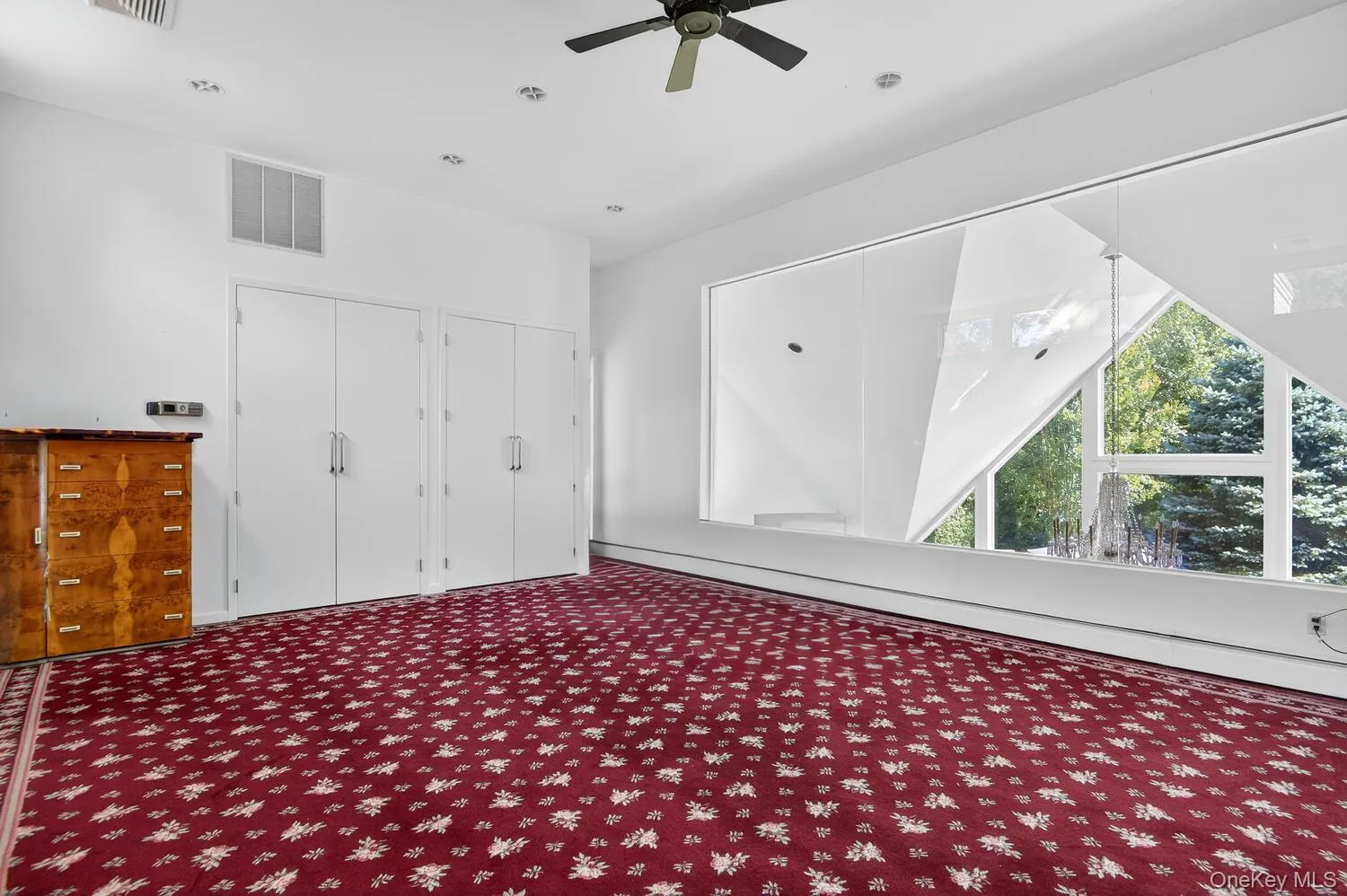 9 Applegreen Drive, North Hempstead, NY, 5 Bedrooms Bedrooms, 20 Rooms Rooms,7 BathroomsBathrooms,Residential,For Rent,Applegreen,0,KEY978369 9 Applegreen Drive, North Hempstead, NY, 5 Bedrooms Bedrooms, 20 Rooms Rooms,7 BathroomsBathrooms,Residential,For Rent,Applegreen,0,KEY978369