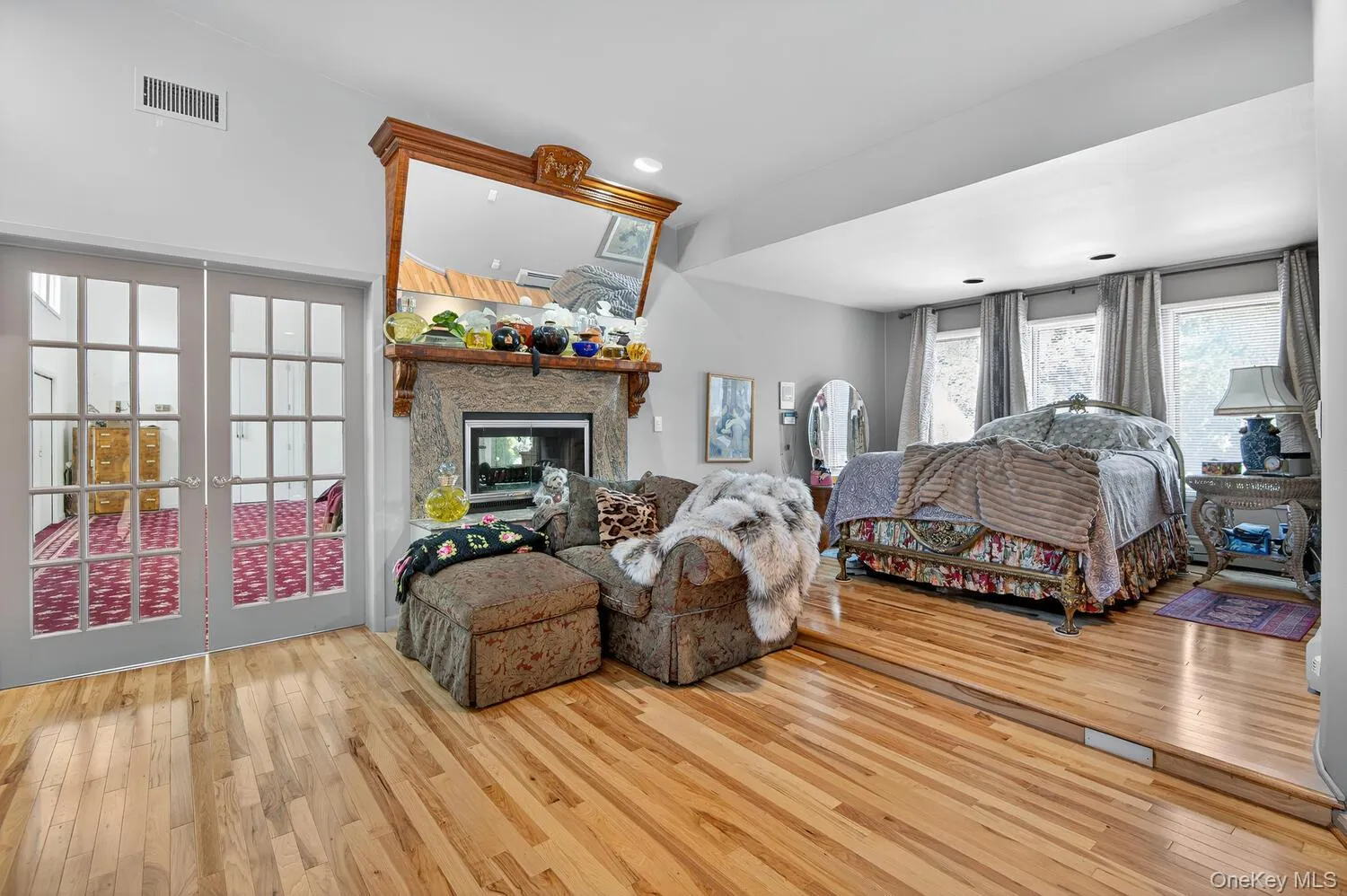 9 Applegreen Drive, North Hempstead, NY, 5 Bedrooms Bedrooms, 20 Rooms Rooms,7 BathroomsBathrooms,Residential,For Rent,Applegreen,0,KEY978369 9 Applegreen Drive, North Hempstead, NY, 5 Bedrooms Bedrooms, 20 Rooms Rooms,7 BathroomsBathrooms,Residential,For Rent,Applegreen,0,KEY978369