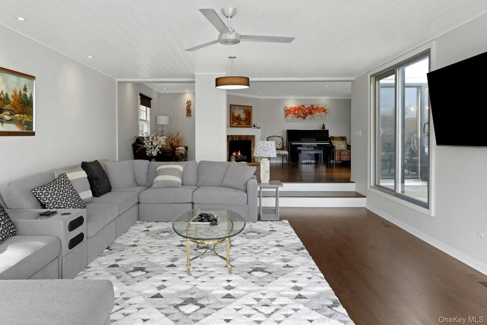 83 Burning Tree Rd, Greenwich, CT, 5 Bedrooms Bedrooms, 13 Rooms Rooms,4 BathroomsBathrooms,Residential Lease,For Rent,Burning Tree Rd,0,978370 83 Burning Tree Rd, Greenwich, CT, 5 Bedrooms Bedrooms, 13 Rooms Rooms,4 BathroomsBathrooms,Residential Lease,For Rent,Burning Tree Rd,0,978370