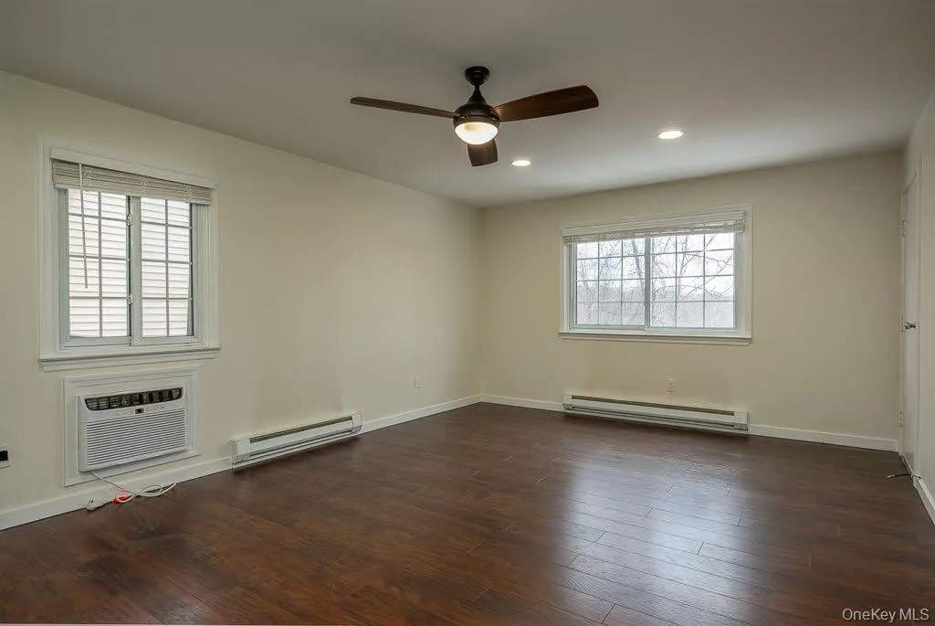 529 Fox Run Lane, Carmel, NY, 1 Bedroom Bedrooms, 4 Rooms Rooms,1 BathroomBathrooms,Residential Lease,For Rent,Fox Run,0,978373 529 Fox Run Lane, Carmel, NY, 1 Bedroom Bedrooms, 4 Rooms Rooms,1 BathroomBathrooms,Residential Lease,For Rent,Fox Run,0,978373