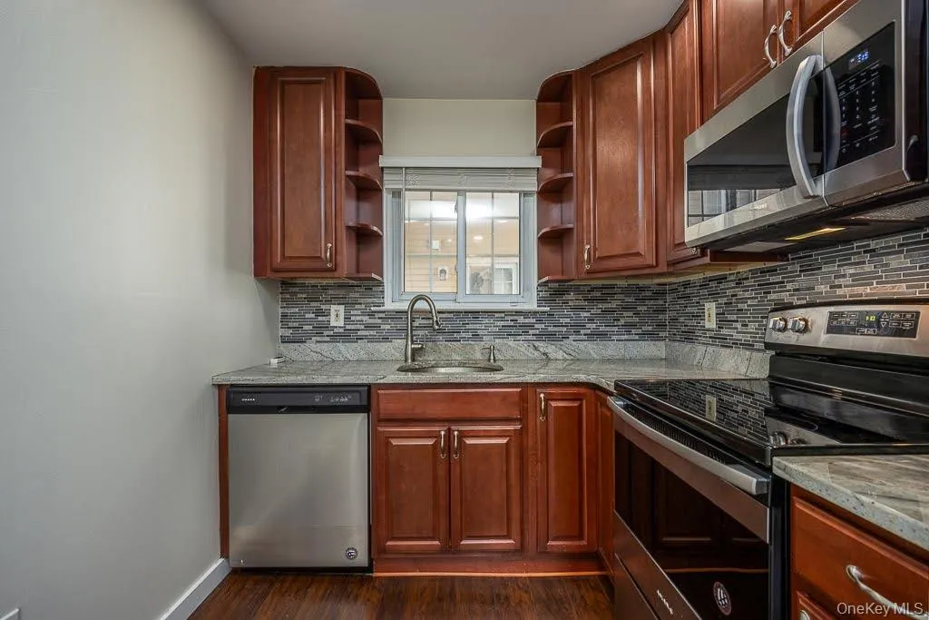 529 Fox Run Lane, Carmel, NY, 1 Bedroom Bedrooms, 4 Rooms Rooms,1 BathroomBathrooms,Residential Lease,For Rent,Fox Run,0,978373 529 Fox Run Lane, Carmel, NY, 1 Bedroom Bedrooms, 4 Rooms Rooms,1 BathroomBathrooms,Residential Lease,For Rent,Fox Run,0,978373