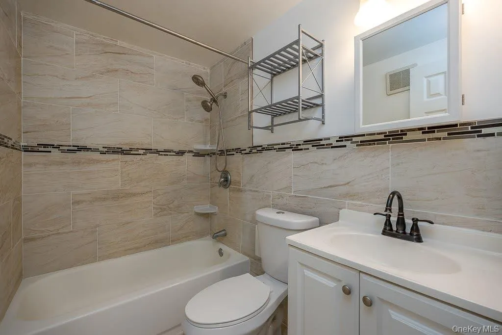 529 Fox Run Lane, Carmel, NY, 1 Bedroom Bedrooms, 4 Rooms Rooms,1 BathroomBathrooms,Residential Lease,For Rent,Fox Run,0,978373 529 Fox Run Lane, Carmel, NY, 1 Bedroom Bedrooms, 4 Rooms Rooms,1 BathroomBathrooms,Residential Lease,For Rent,Fox Run,0,978373