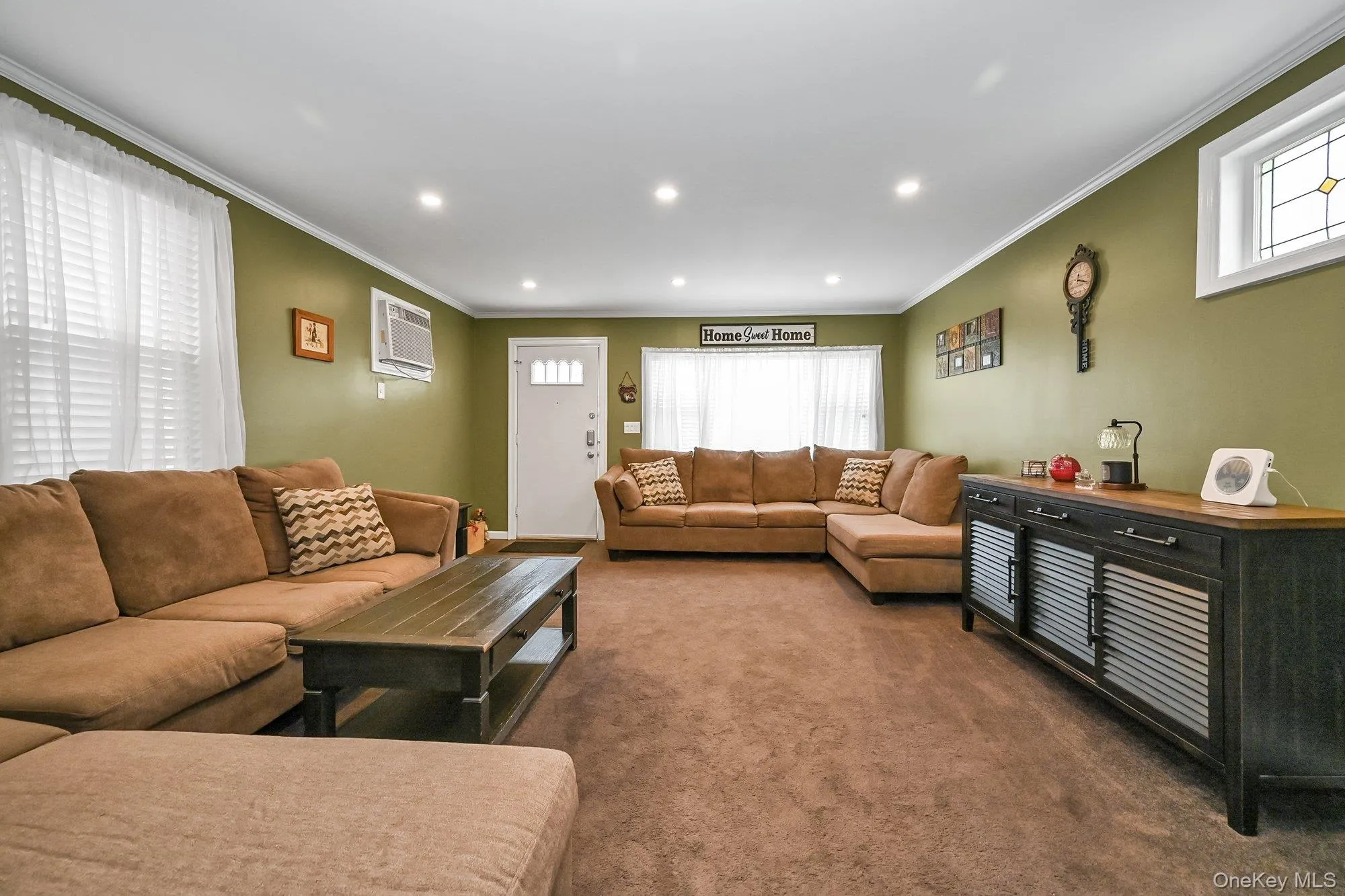 78-33 64th Street, New York, NY, 3 Bedrooms Bedrooms, 9 Rooms Rooms,1 BathroomBathrooms,Residential,For Rent,64th,0,978374 78-33 64th Street, New York, NY, 3 Bedrooms Bedrooms, 9 Rooms Rooms,1 BathroomBathrooms,Residential,For Rent,64th,0,978374