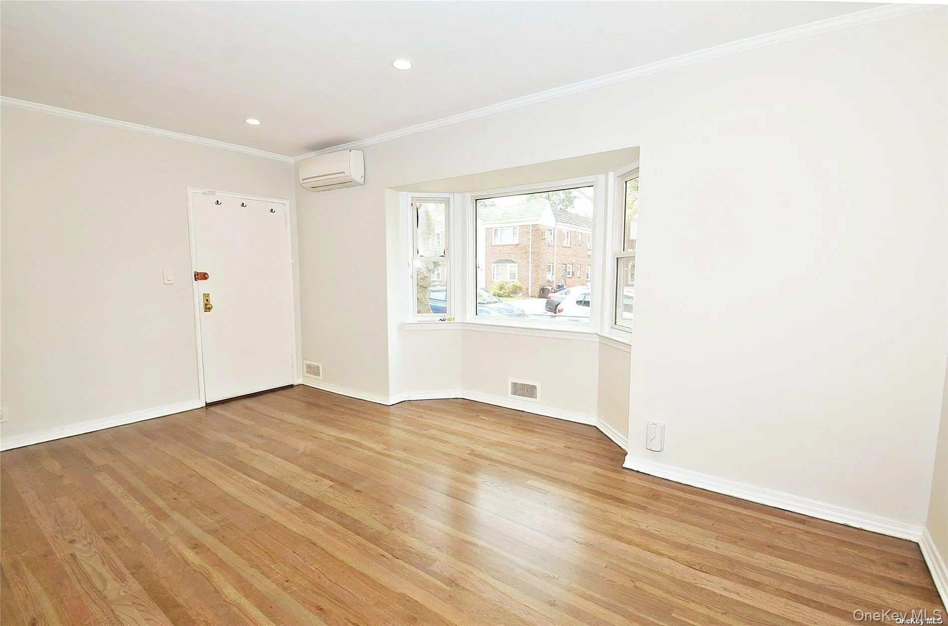 75-03 197th Street, New York, NY, 3 Bedrooms Bedrooms, 6 Rooms Rooms,2 BathroomsBathrooms,Residential Lease,For Rent,197th,0,978378 75-03 197th Street, New York, NY, 3 Bedrooms Bedrooms, 6 Rooms Rooms,2 BathroomsBathrooms,Residential Lease,For Rent,197th,0,978378