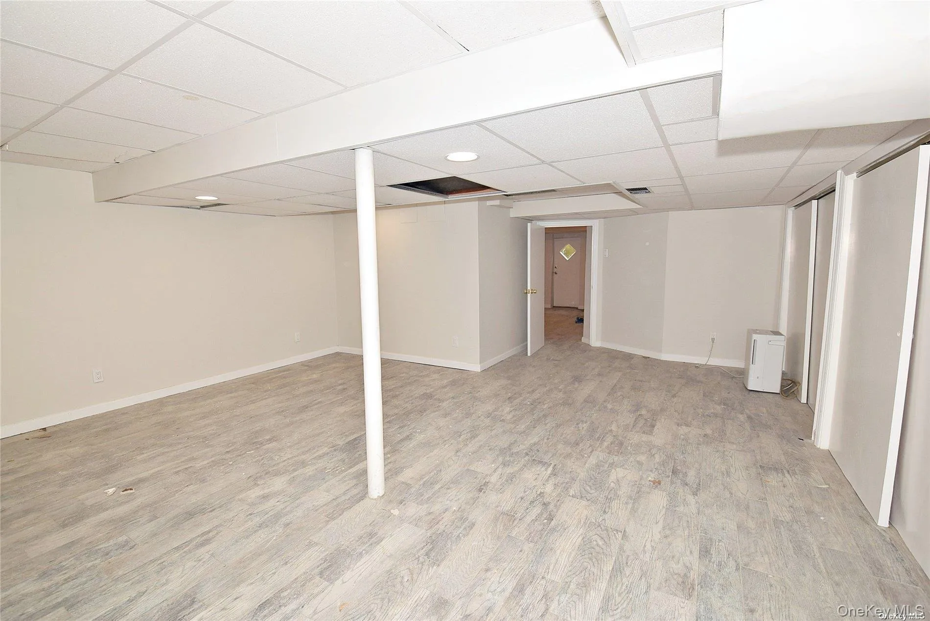 75-03 197th Street, New York, NY, 3 Bedrooms Bedrooms, 6 Rooms Rooms,2 BathroomsBathrooms,Residential Lease,For Rent,197th,0,978378 75-03 197th Street, New York, NY, 3 Bedrooms Bedrooms, 6 Rooms Rooms,2 BathroomsBathrooms,Residential Lease,For Rent,197th,0,978378
