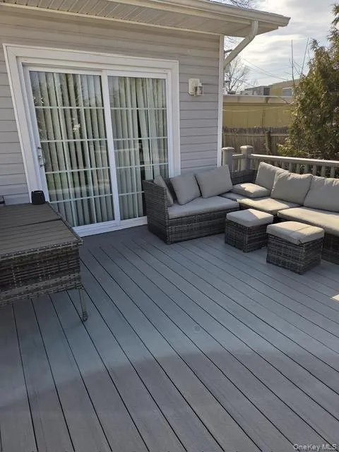 16 Trinity Place, Hempstead, NY, 4 Bedrooms Bedrooms, 9 Rooms Rooms,3 BathroomsBathrooms,Residential Lease,For Rent,Trinity,0,978380 16 Trinity Place, Hempstead, NY, 4 Bedrooms Bedrooms, 9 Rooms Rooms,3 BathroomsBathrooms,Residential Lease,For Rent,Trinity,0,978380