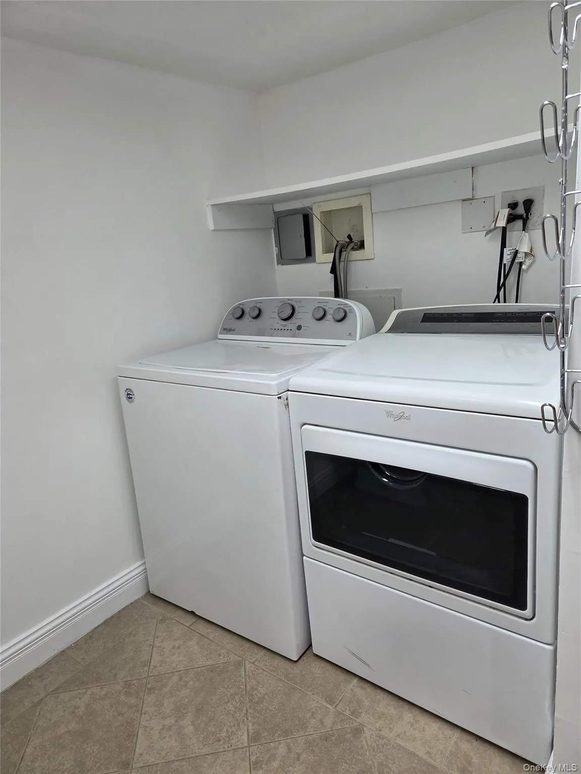 16 Trinity Place, Hempstead, NY, 4 Bedrooms Bedrooms, 9 Rooms Rooms,3 BathroomsBathrooms,Residential Lease,For Rent,Trinity,0,978380 16 Trinity Place, Hempstead, NY, 4 Bedrooms Bedrooms, 9 Rooms Rooms,3 BathroomsBathrooms,Residential Lease,For Rent,Trinity,0,978380