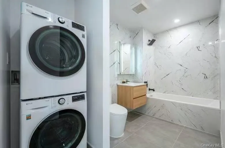 134-16 35th Avenue, New York, NY, 2 Bedrooms Bedrooms, 4 Rooms Rooms,2 BathroomsBathrooms,Residential Lease,For Rent,35th,0,978386 134-16 35th Avenue, New York, NY, 2 Bedrooms Bedrooms, 4 Rooms Rooms,2 BathroomsBathrooms,Residential Lease,For Rent,35th,0,978386