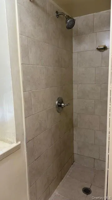 959 227th Street, New York, NY, 1 Bedroom Bedrooms, 5 Rooms Rooms,1 BathroomBathrooms,Residential Lease,For Rent,227th,0,978389 959 227th Street, New York, NY, 1 Bedroom Bedrooms, 5 Rooms Rooms,1 BathroomBathrooms,Residential Lease,For Rent,227th,0,978389