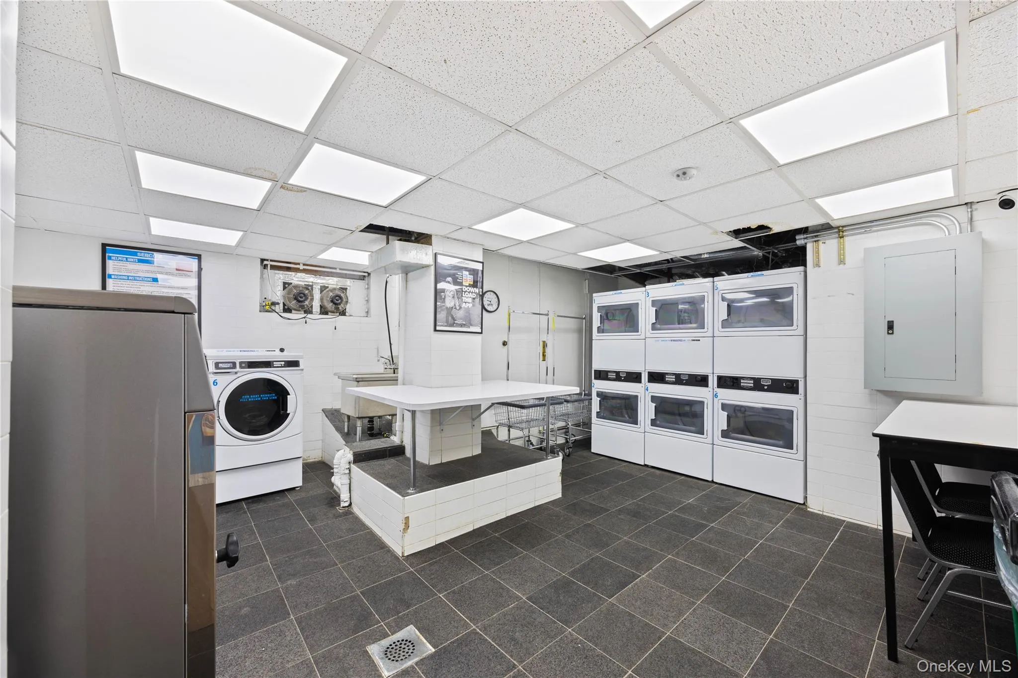 321 48th Street, New York, NY, 1 Bedroom Bedrooms, 5 Rooms Rooms,1 BathroomBathrooms,Residential,For Rent,48th,0,KEY978395 321 48th Street, New York, NY, 1 Bedroom Bedrooms, 5 Rooms Rooms,1 BathroomBathrooms,Residential,For Rent,48th,0,KEY978395