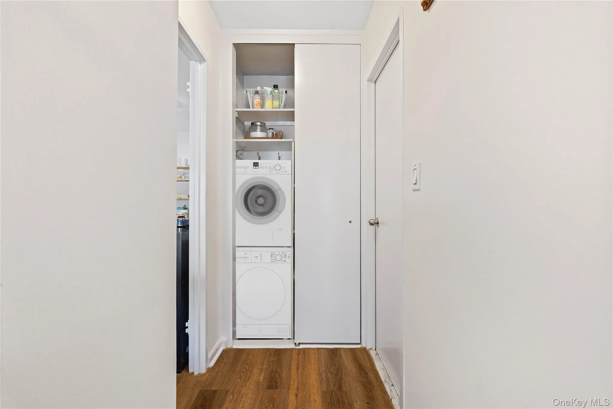 321 48th Street, New York, NY, 1 Bedroom Bedrooms, 5 Rooms Rooms,1 BathroomBathrooms,Residential,For Rent,48th,0,KEY978395 321 48th Street, New York, NY, 1 Bedroom Bedrooms, 5 Rooms Rooms,1 BathroomBathrooms,Residential,For Rent,48th,0,KEY978395