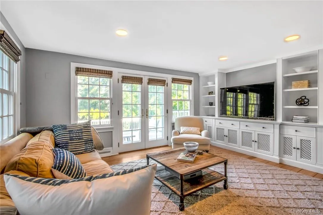 619 Broadway, Clarkstown, NY, 5 Bedrooms Bedrooms, 11 Rooms Rooms,4 BathroomsBathrooms,Residential Lease,For Rent,Broadway,0,978404 619 Broadway, Clarkstown, NY, 5 Bedrooms Bedrooms, 11 Rooms Rooms,4 BathroomsBathrooms,Residential Lease,For Rent,Broadway,0,978404