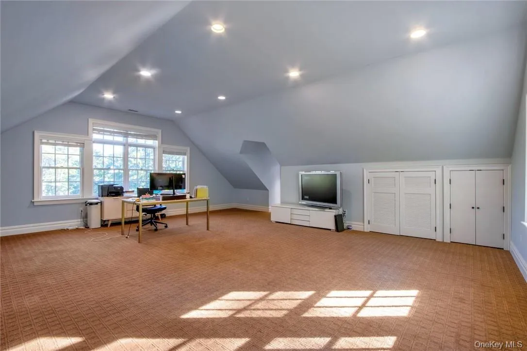 619 Broadway, Clarkstown, NY, 5 Bedrooms Bedrooms, 11 Rooms Rooms,4 BathroomsBathrooms,Residential Lease,For Rent,Broadway,0,978404 619 Broadway, Clarkstown, NY, 5 Bedrooms Bedrooms, 11 Rooms Rooms,4 BathroomsBathrooms,Residential Lease,For Rent,Broadway,0,978404