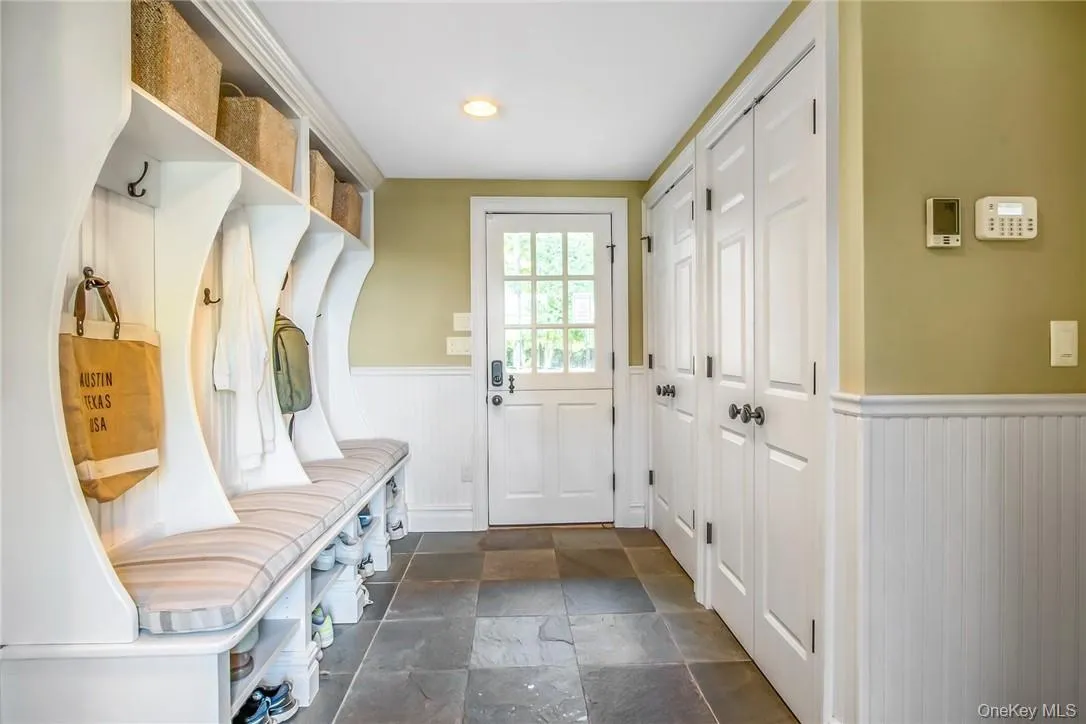 619 Broadway, Clarkstown, NY, 5 Bedrooms Bedrooms, 11 Rooms Rooms,4 BathroomsBathrooms,Residential Lease,For Rent,Broadway,0,978404 619 Broadway, Clarkstown, NY, 5 Bedrooms Bedrooms, 11 Rooms Rooms,4 BathroomsBathrooms,Residential Lease,For Rent,Broadway,0,978404