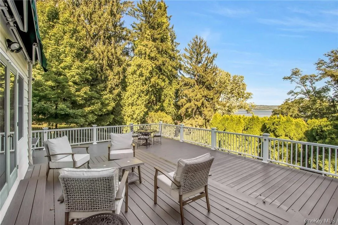 619 Broadway, Clarkstown, NY, 5 Bedrooms Bedrooms, 11 Rooms Rooms,4 BathroomsBathrooms,Residential Lease,For Rent,Broadway,0,978404 619 Broadway, Clarkstown, NY, 5 Bedrooms Bedrooms, 11 Rooms Rooms,4 BathroomsBathrooms,Residential Lease,For Rent,Broadway,0,978404