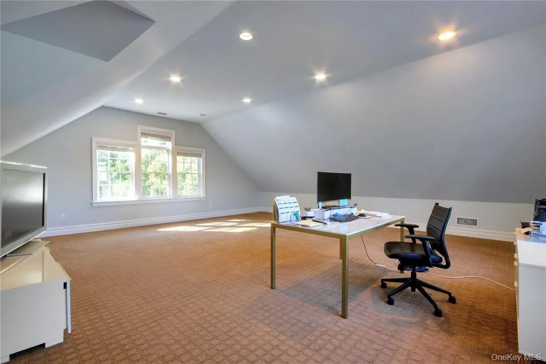 619 Broadway, Clarkstown, NY, 5 Bedrooms Bedrooms, 11 Rooms Rooms,4 BathroomsBathrooms,Residential Lease,For Rent,Broadway,0,978404 619 Broadway, Clarkstown, NY, 5 Bedrooms Bedrooms, 11 Rooms Rooms,4 BathroomsBathrooms,Residential Lease,For Rent,Broadway,0,978404