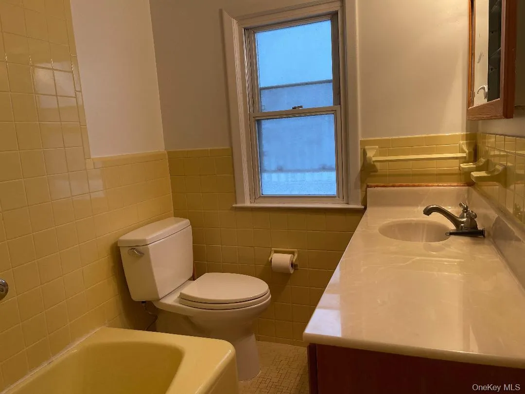 2nd full bathroom 2nd full bathroom