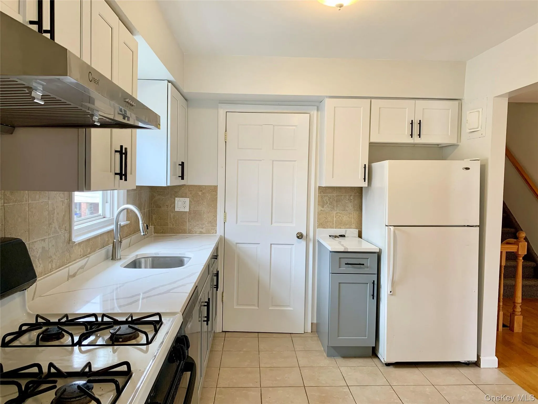 1547 209th Street, New York, NY, 3 Bedrooms Bedrooms, 7 Rooms Rooms,2 BathroomsBathrooms,Residential Lease,For Rent,209th,0,978420 1547 209th Street, New York, NY, 3 Bedrooms Bedrooms, 7 Rooms Rooms,2 BathroomsBathrooms,Residential Lease,For Rent,209th,0,978420