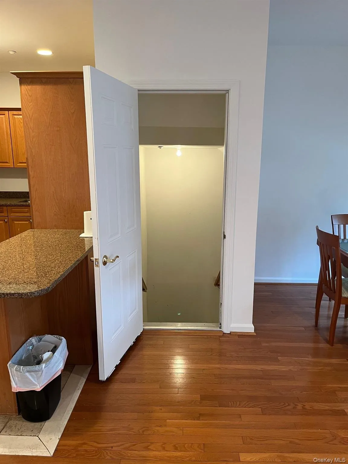 45 Autumn Drive, Oyster Bay, NY, 2 Bedrooms Bedrooms, 4 Rooms Rooms,2 BathroomsBathrooms,Residential Lease,For Rent,Autumn,0,978437 45 Autumn Drive, Oyster Bay, NY, 2 Bedrooms Bedrooms, 4 Rooms Rooms,2 BathroomsBathrooms,Residential Lease,For Rent,Autumn,0,978437