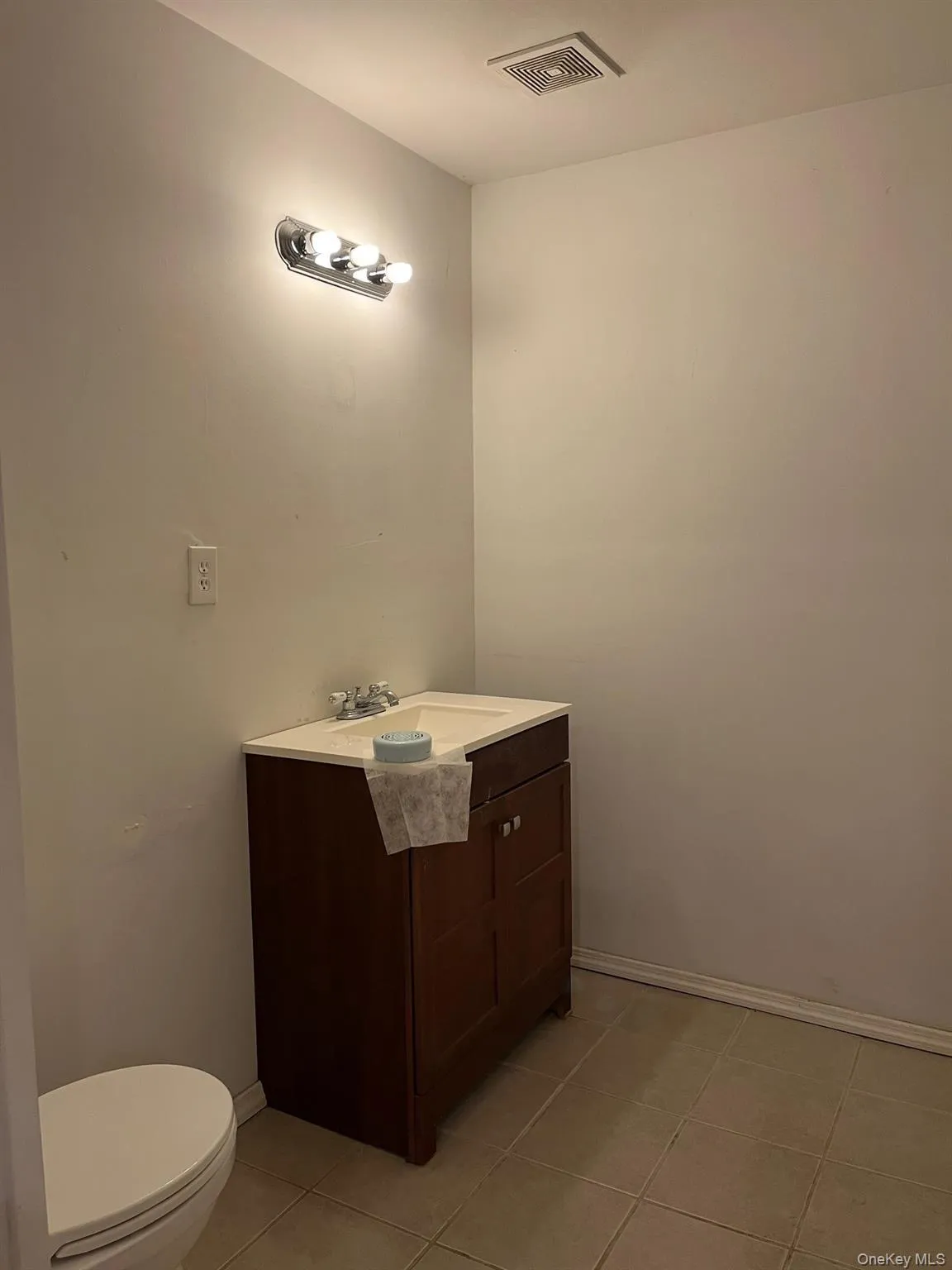 45 Autumn Drive, Oyster Bay, NY, 2 Bedrooms Bedrooms, 4 Rooms Rooms,2 BathroomsBathrooms,Residential Lease,For Rent,Autumn,0,978437 45 Autumn Drive, Oyster Bay, NY, 2 Bedrooms Bedrooms, 4 Rooms Rooms,2 BathroomsBathrooms,Residential Lease,For Rent,Autumn,0,978437