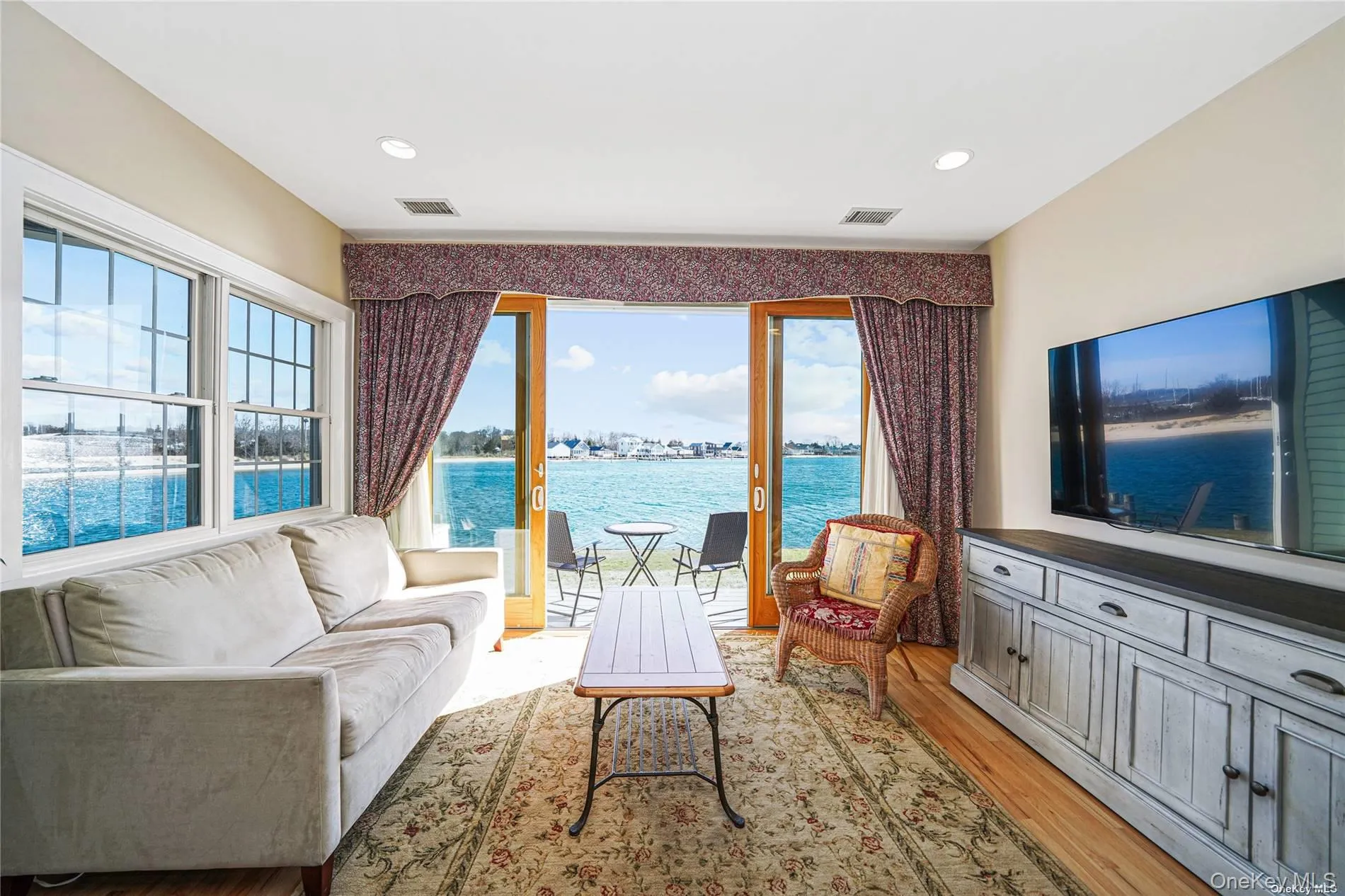 Living Room Living Room