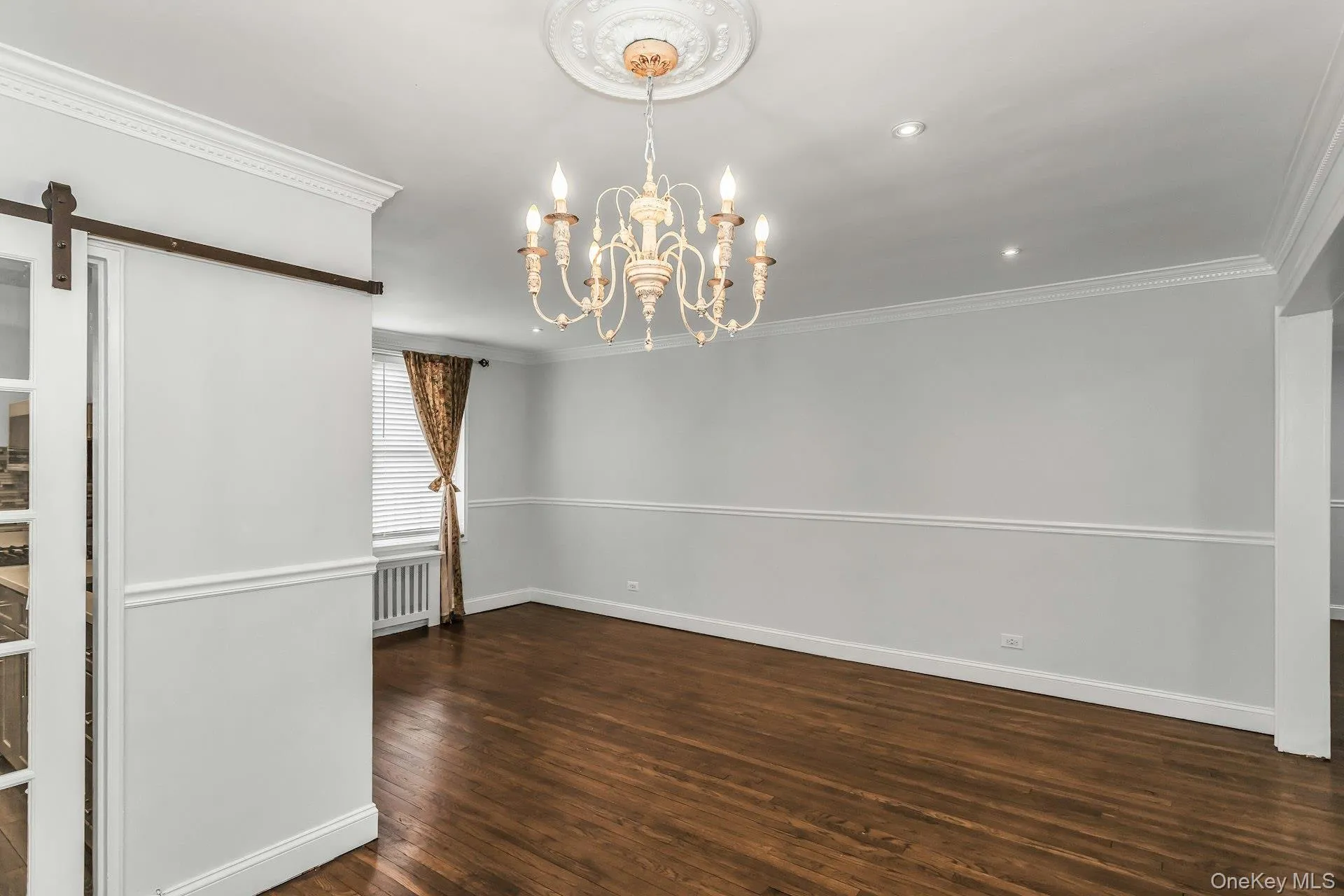 33-24 91st Street, New York, NY, 2 Bedrooms Bedrooms, 5 Rooms Rooms,1 BathroomBathrooms,Residential,For Rent,91st,0,978444 33-24 91st Street, New York, NY, 2 Bedrooms Bedrooms, 5 Rooms Rooms,1 BathroomBathrooms,Residential,For Rent,91st,0,978444