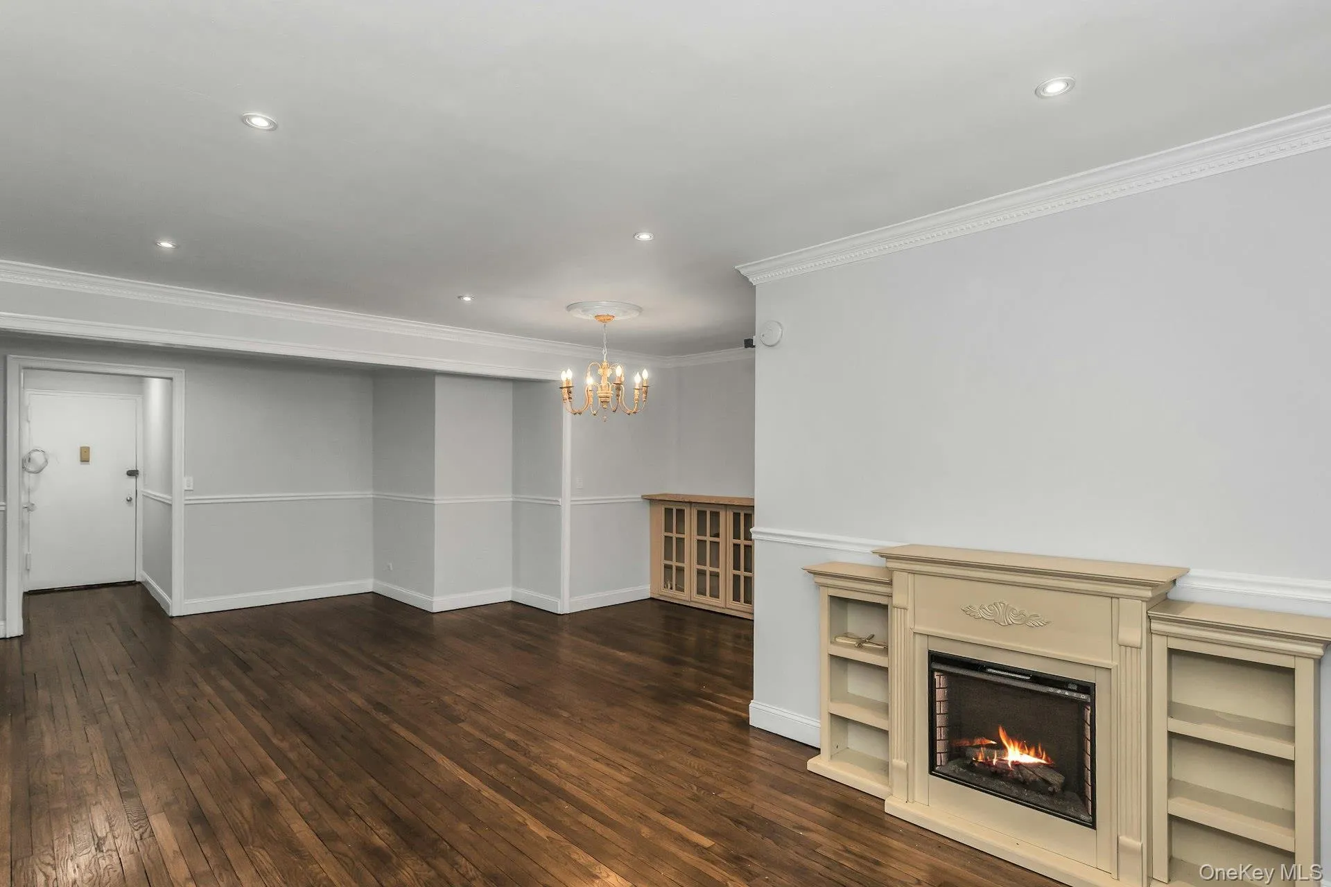 33-24 91st Street, New York, NY, 2 Bedrooms Bedrooms, 5 Rooms Rooms,1 BathroomBathrooms,Residential,For Rent,91st,0,978444 33-24 91st Street, New York, NY, 2 Bedrooms Bedrooms, 5 Rooms Rooms,1 BathroomBathrooms,Residential,For Rent,91st,0,978444