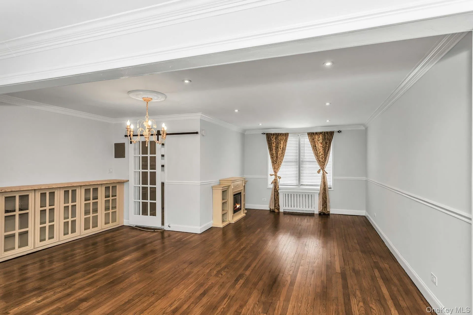 33-24 91st Street, New York, NY, 2 Bedrooms Bedrooms, 5 Rooms Rooms,1 BathroomBathrooms,Residential,For Rent,91st,0,978444 33-24 91st Street, New York, NY, 2 Bedrooms Bedrooms, 5 Rooms Rooms,1 BathroomBathrooms,Residential,For Rent,91st,0,978444