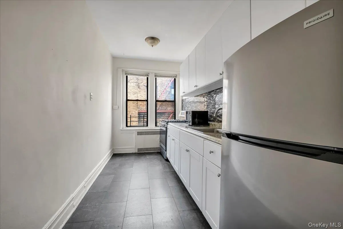 3545 81ST, New York, NY, 1 Bedroom Bedrooms, 4 Rooms Rooms,1 BathroomBathrooms,Residential Lease,For Rent,81ST,0,978446 3545 81ST, New York, NY, 1 Bedroom Bedrooms, 4 Rooms Rooms,1 BathroomBathrooms,Residential Lease,For Rent,81ST,0,978446