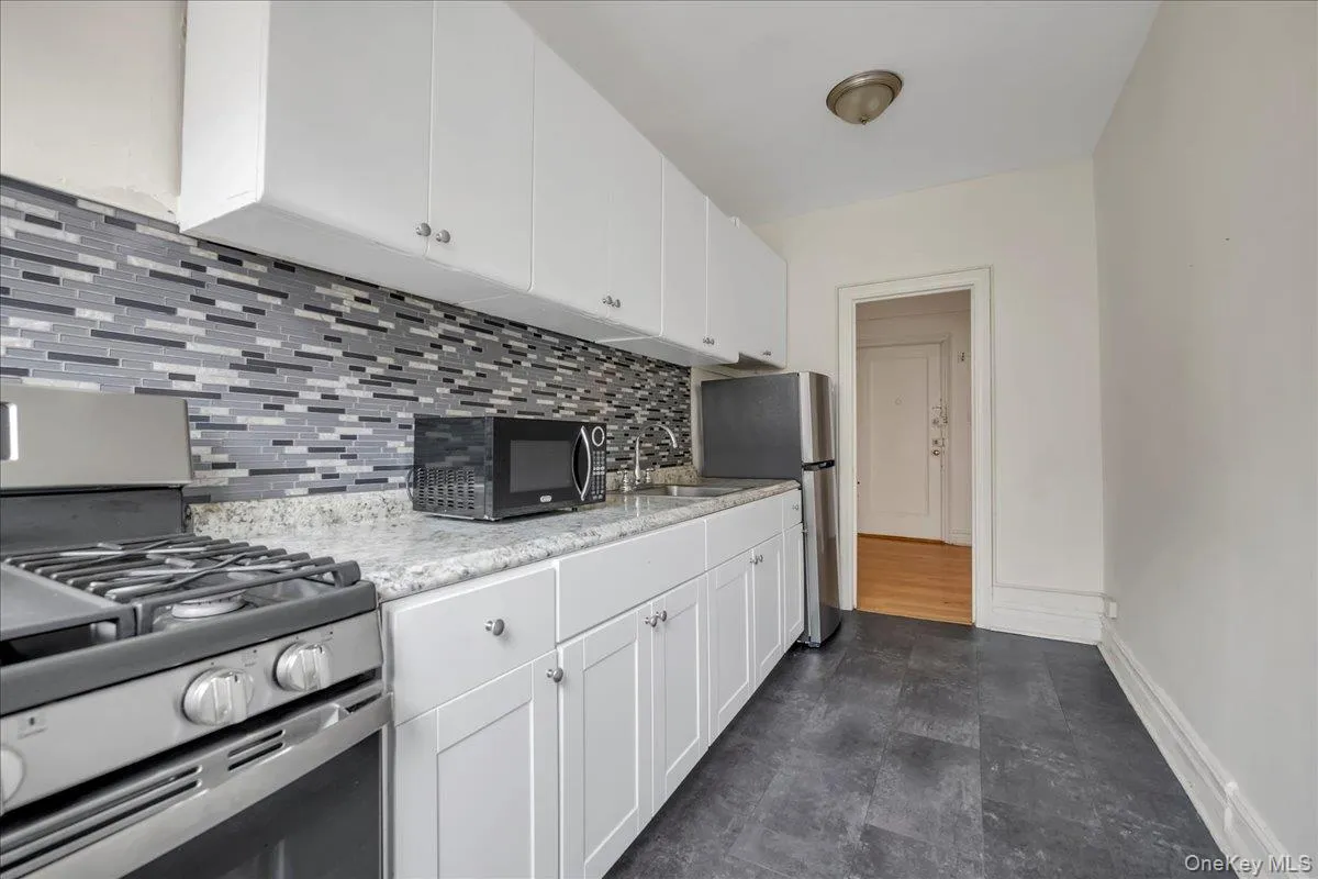 3545 81ST, New York, NY, 1 Bedroom Bedrooms, 4 Rooms Rooms,1 BathroomBathrooms,Residential Lease,For Rent,81ST,0,978446 3545 81ST, New York, NY, 1 Bedroom Bedrooms, 4 Rooms Rooms,1 BathroomBathrooms,Residential Lease,For Rent,81ST,0,978446