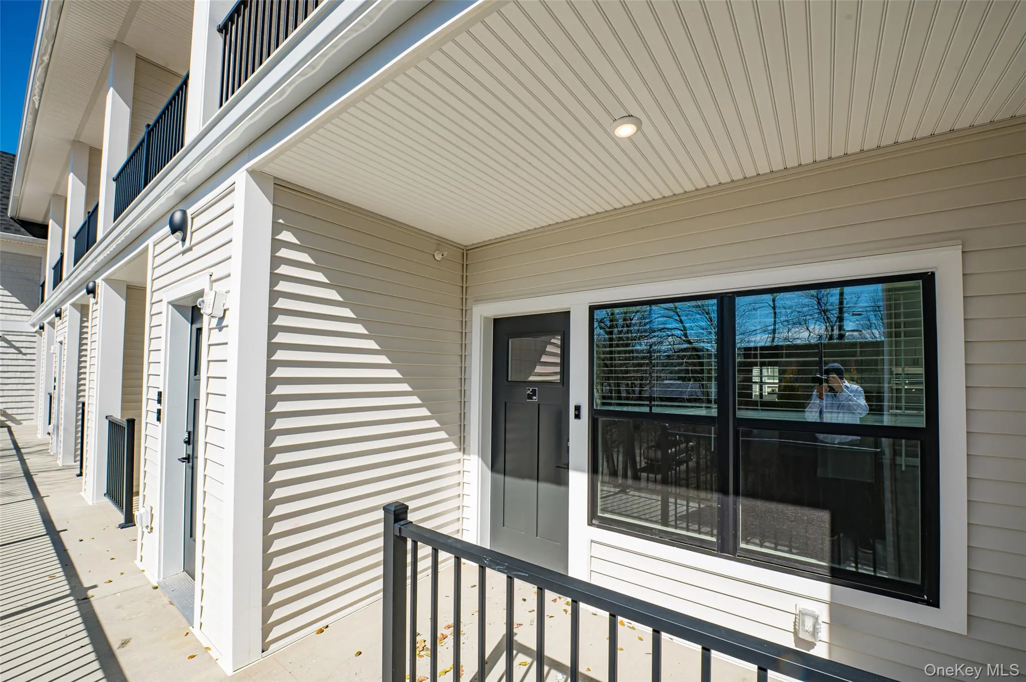 1100 New York Avenue, Huntington, NY, 1 Bedroom Bedrooms, 3 Rooms Rooms,1 BathroomBathrooms,Residential Lease,For Rent,New York,0,978447 1100 New York Avenue, Huntington, NY, 1 Bedroom Bedrooms, 3 Rooms Rooms,1 BathroomBathrooms,Residential Lease,For Rent,New York,0,978447