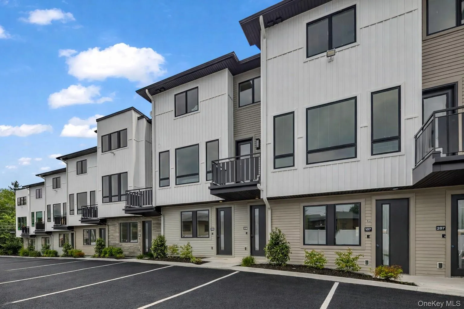 17 Union Road, Ramapo, NY, 4 Bedrooms Bedrooms, 7 Rooms Rooms,2 BathroomsBathrooms,Residential,For Rent,Union,0,978448 17 Union Road, Ramapo, NY, 4 Bedrooms Bedrooms, 7 Rooms Rooms,2 BathroomsBathrooms,Residential,For Rent,Union,0,978448