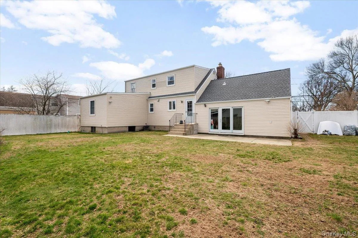 316 3rd Street, Babylon, NY, 3 Bedrooms Bedrooms, 8 Rooms Rooms,2 BathroomsBathrooms,Residential Lease,For Rent,3rd,0,978468 316 3rd Street, Babylon, NY, 3 Bedrooms Bedrooms, 8 Rooms Rooms,2 BathroomsBathrooms,Residential Lease,For Rent,3rd,0,978468