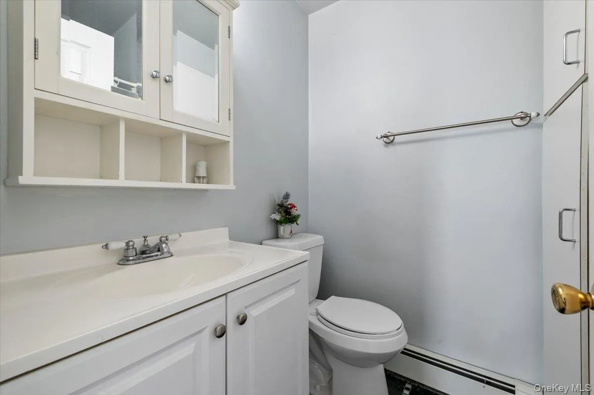 316 3rd Street, Babylon, NY, 3 Bedrooms Bedrooms, 8 Rooms Rooms,2 BathroomsBathrooms,Residential Lease,For Rent,3rd,0,978468 316 3rd Street, Babylon, NY, 3 Bedrooms Bedrooms, 8 Rooms Rooms,2 BathroomsBathrooms,Residential Lease,For Rent,3rd,0,978468