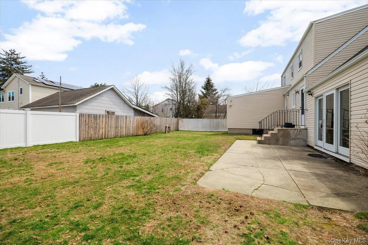 316 3rd Street, Babylon, NY, 3 Bedrooms Bedrooms, 8 Rooms Rooms,2 BathroomsBathrooms,Residential Lease,For Rent,3rd,0,978468 316 3rd Street, Babylon, NY, 3 Bedrooms Bedrooms, 8 Rooms Rooms,2 BathroomsBathrooms,Residential Lease,For Rent,3rd,0,978468