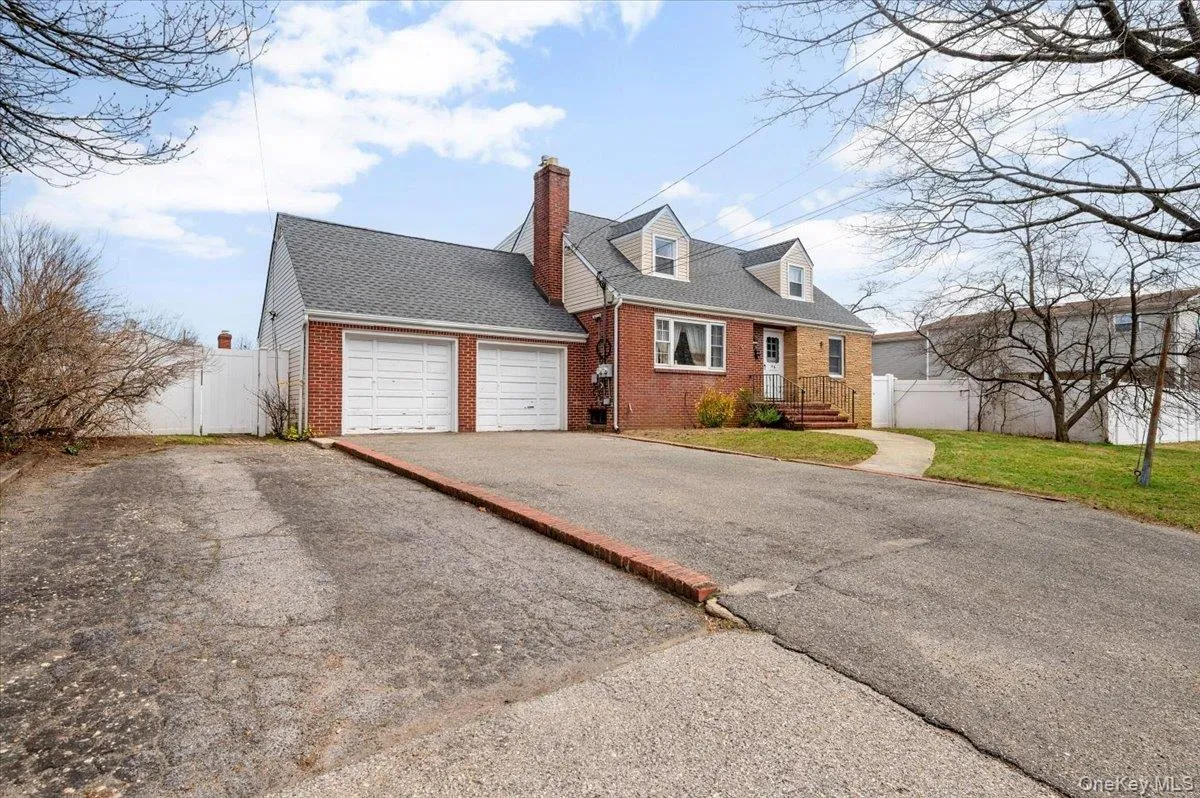 316 3rd Street, Babylon, NY, 3 Bedrooms Bedrooms, 8 Rooms Rooms,2 BathroomsBathrooms,Residential Lease,For Rent,3rd,0,978468 316 3rd Street, Babylon, NY, 3 Bedrooms Bedrooms, 8 Rooms Rooms,2 BathroomsBathrooms,Residential Lease,For Rent,3rd,0,978468