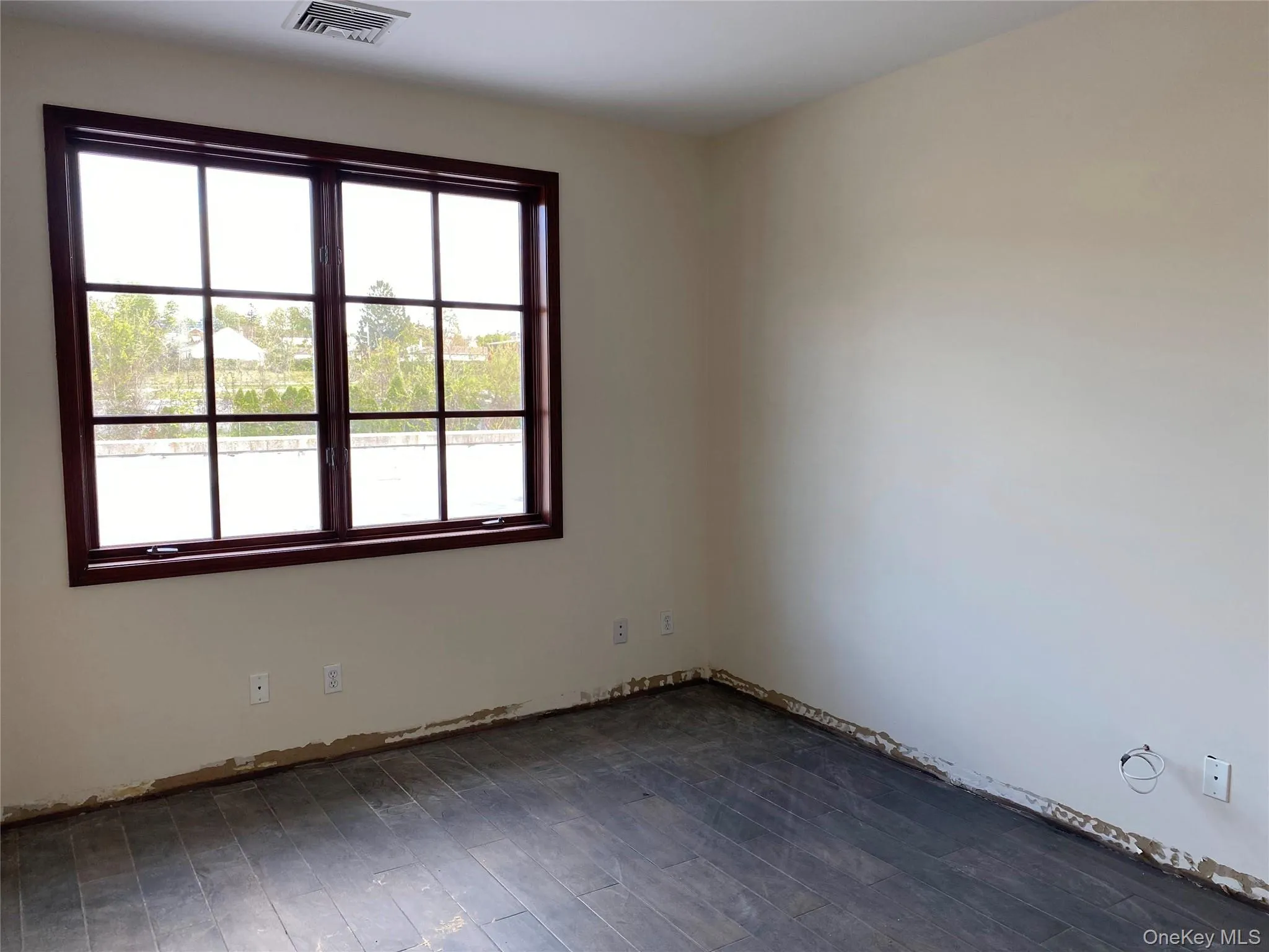 21 Cedar Swamp Road, Oyster Bay, NY, 2 Bedrooms Bedrooms, 3 Rooms Rooms,1 BathroomBathrooms,Residential Lease,For Rent,Cedar Swamp,0,978477 21 Cedar Swamp Road, Oyster Bay, NY, 2 Bedrooms Bedrooms, 3 Rooms Rooms,1 BathroomBathrooms,Residential Lease,For Rent,Cedar Swamp,0,978477